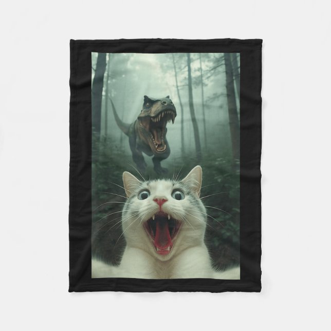 Funny White Cat Selfie With T-rex Dinosaur, Cat Ki Fleecedecke (Vorderseite)