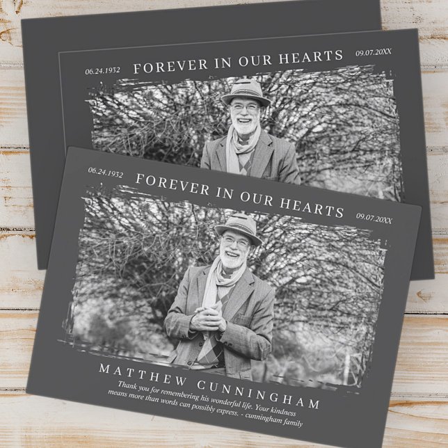 Für immer in unserem Hearts Memorial Modern Simple Dankeskarte (Von Creator hochgeladen)