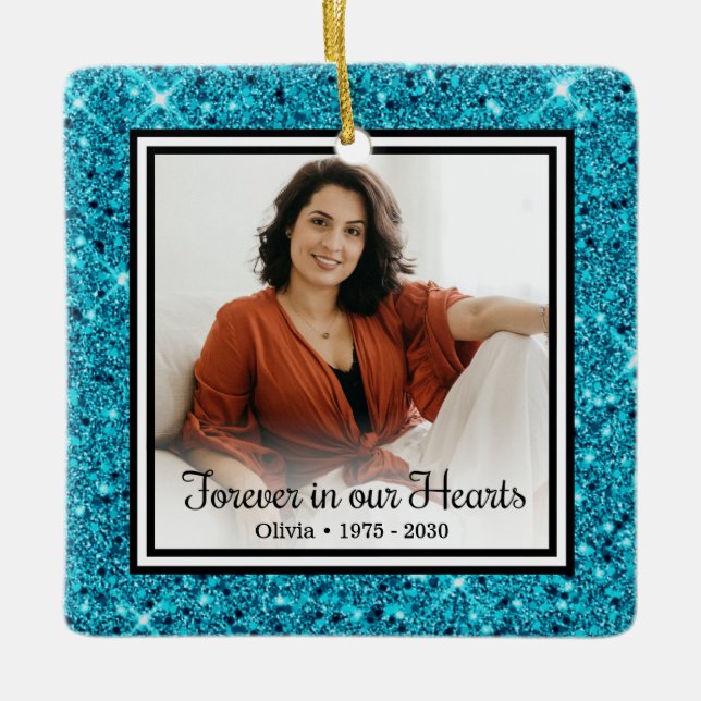 Für immer in unserem Herzen Aqua Glitzer Memorial Keramikornament (Vorderseite)
