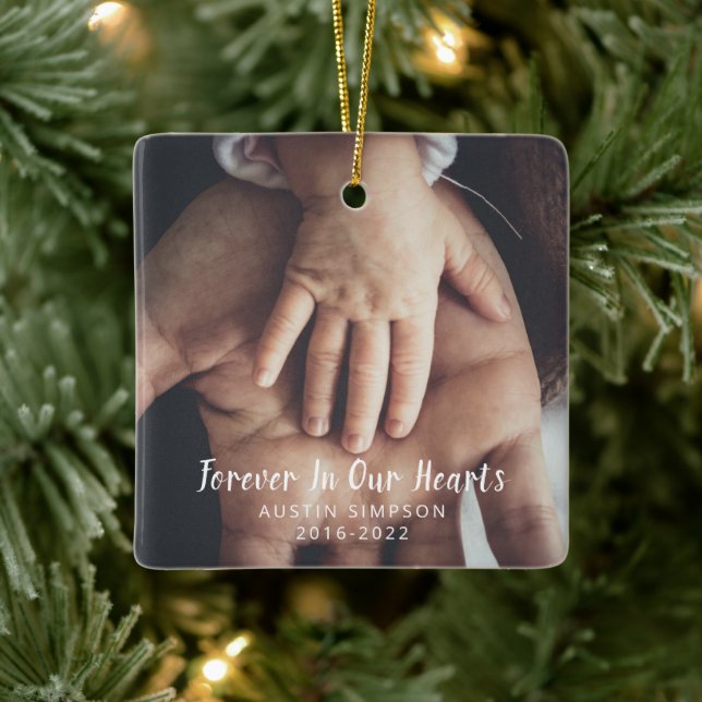 Für immer in unserem Herzen Personalisiertes Foto  Keramikornament (Baum)
