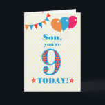 Für Son 9th Birthday Bunting and Balloons Card Karte<br><div class="desc">Eine farbenfrohe Geburtstagskarte für einen 9-jährigen Sohn mit der großen Zahl 9 mit orangefarbenem, rotem und blauem Muster, in hellblau umrissen. Oben sind Ballons und Bollen, in passenden Farben, und der Gruß auf der Vorderseite ist: "Son, du bist heute 9!" in hellblauen Buchstaben, auf einem sehr blassgelben und weißen Polka-Punkt-Hintergrund,...</div>