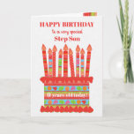 Für Step Son Custom Age Birthday Cake Card Karte<br><div class="desc">Sie können das Alter zu dieser bunten Geburtstagskarte für Ihren Stiefel hinzufügen, mit einem Erdbeergeburtstorte. Der Kuchen hat viele Kerzen mit verschiedenen Mustern und es gibt eine gemusterte Band um den Kuchen mit bunten Sommerfrüchten - Erdbeeren, Himbeeren, Limetten und Orangenscheiben. Über dem Kuchen, der Gruß, in roter Schrift, ist "GLÜCKLICHER...</div>