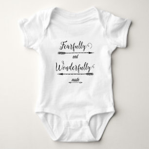 Furchtbar und wunderbar gemacht baby strampler