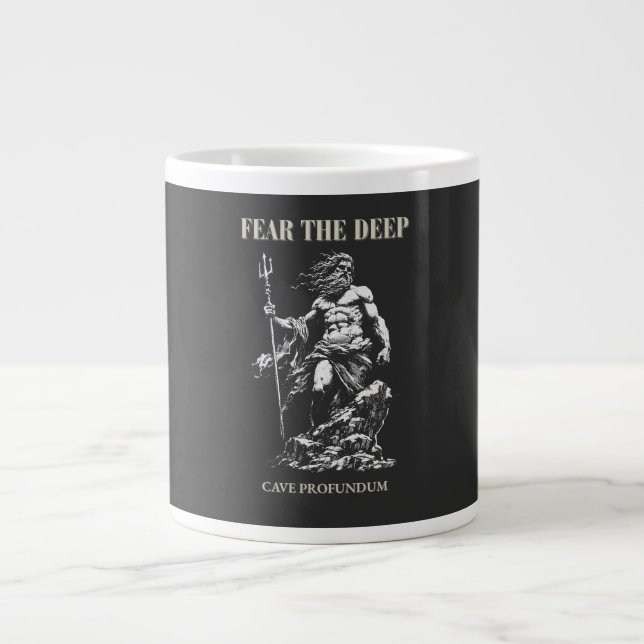 Fürchte die Tiefe – Poseidon Mythisch  Jumbo-Tasse (Vorderseite)