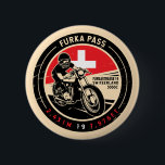 Furka Pass | Schweiz | Motorrad Button<br><div class="desc">Furka Pass in einem Vintagen,  bedrückten Stil-Emblem gemacht. Es ist ein berühmter Bergpass,  der sich entlang der Alpen in der Schweiz befindet.</div>