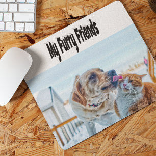 Furry Friends Cat and Dog Foto Mousepad