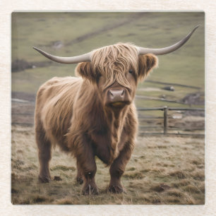 **"Furry Majestät: The Wooly Brown Highland Cow"** Glasuntersetzer
