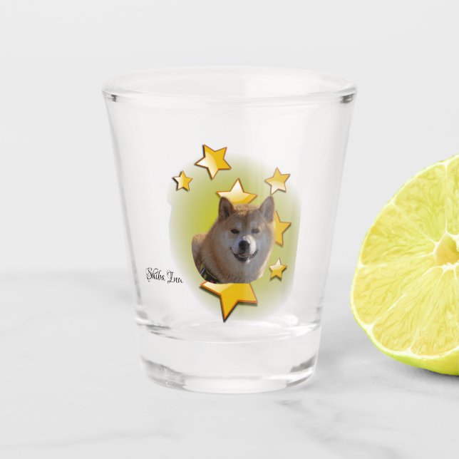 Furry Red Shiba Inu ist ein Star Schnapsglas (Vorderseite)