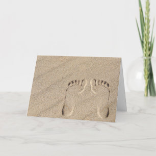 Fußabdrücke in Sand für Freunde Karte