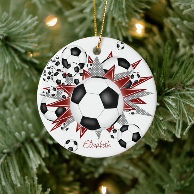 Fußball-Bälle Maroon graue Sterne Mädchen Sport Keramik Ornament (Baum)