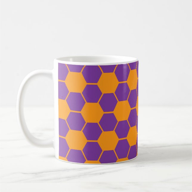 Fußball / Fußball-Ball Textur - Lila & orange Kaffeetasse (Links)