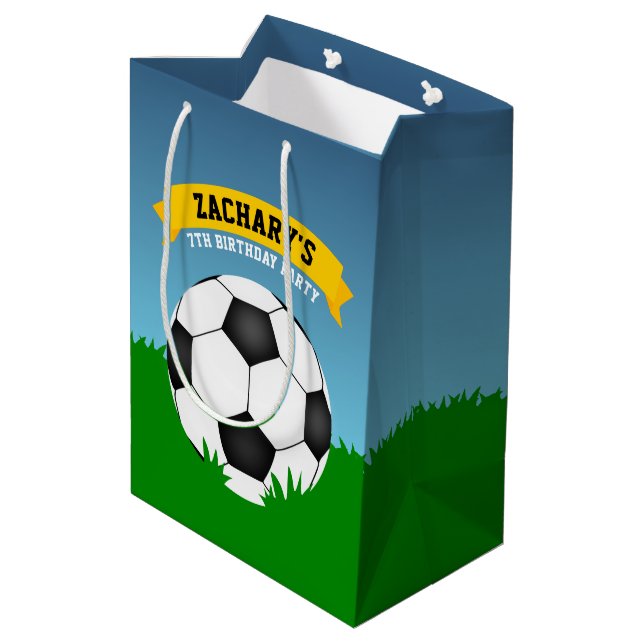 Fußball-Geburtstag Mittlere Geschenktüte (Rückseite Schrägansicht)
