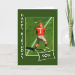 Fußball - Happy Birthday Son Karte<br><div class="desc">Lass deinem Sohn,  dass du sein #1-Fan bist,  mit dieser Geburtstagskarte,  die ein rotes Gemälde eines Fußballquartiers zeigt.</div>