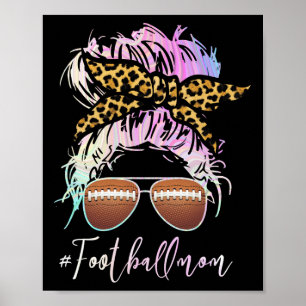 Fußball-Mama mit Leopard-Printmedien und Messing B Poster