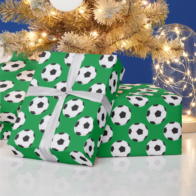 Fußball-Muster grün Geschenkpapier (Feiertage)