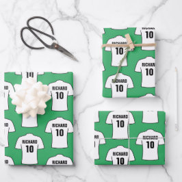 Fußball-Shirt in Weißverpackungspapierblättern Geschenkpapier Set