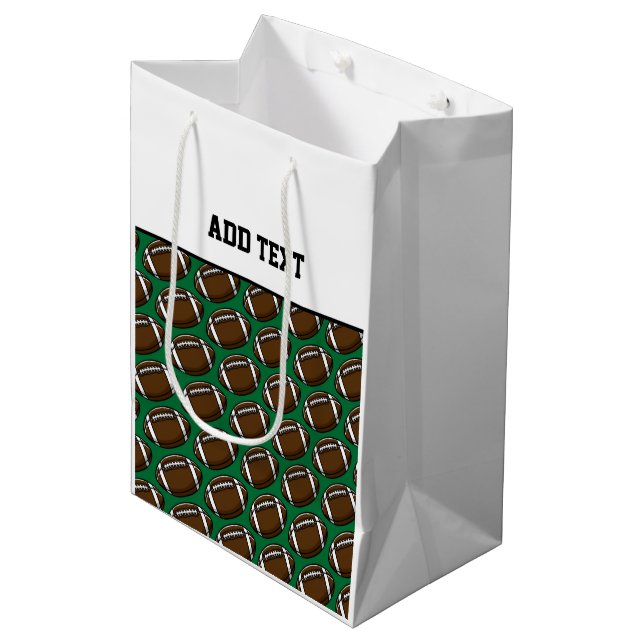 Fußball Team Sportbälle Custom Text Grün Braun Mittlere Geschenktüte (Vorderseite Schrägansicht)