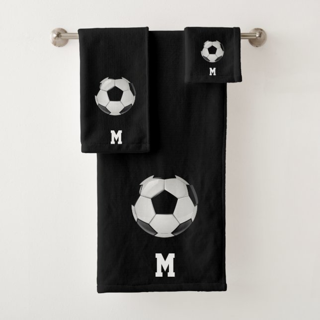 Fußball und Monogramm auf schwarz Badhandtuch Set (Insitu)