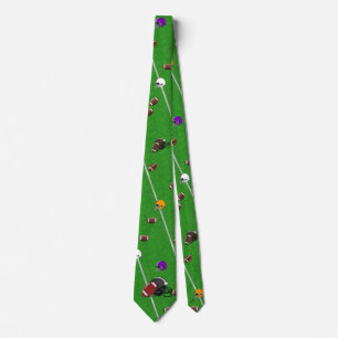 Fußbälle und Helme Muster Neck Tie Krawatte