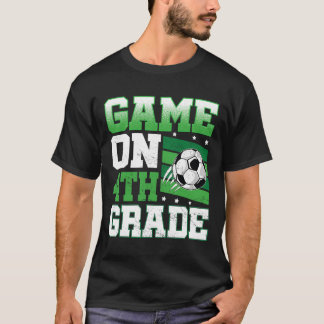Fußballspiel auf der 4. Klasse Ck zur Schule Süße T-Shirt