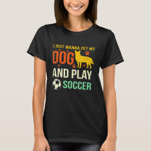 Fußballspieler Roter Niedlicher Blauhelmer Rinder T-Shirt