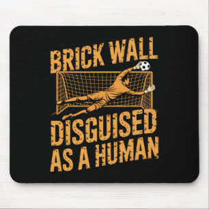 Fußballspieler trainieren, Backsteinmauer als Mens Mousepad