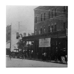 Fußgänger, Radfahrer und Pferdwagen Fliese