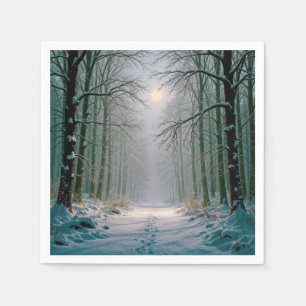 Fußspuren in einem schneebedeckten Wald im Mondlic Serviette