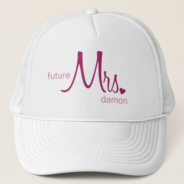 Future Mrs. Customizable Hat Truckerkappe (Vorderseite)