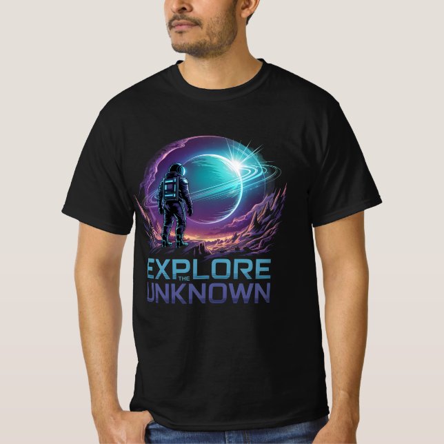 Futuristic Astronaut - Sci-Fi Space Adventure T-Shirt (Vorderseite)