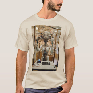 Futuristische Eleganz: Cybernetic Office Ästhetik T-Shirt