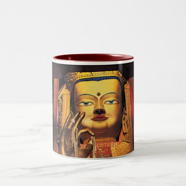 Futurs rouge/blanc de tasse de Buddah (Centre)