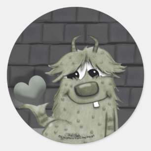 Fuzzy Green Monster mit Herz Runder Aufkleber