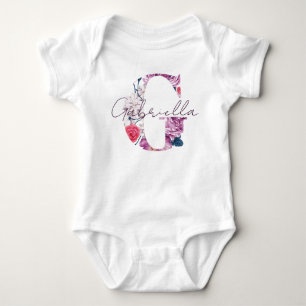 Gabriella Baby Name Blumen Script Vintag Floral G Strampler