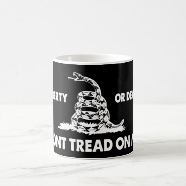 Gadsden-Flagge Kaffeetasse (Mittel)