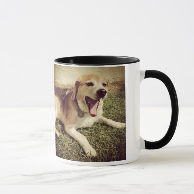 Gähnende HundeTasse Tasse (Rechts)