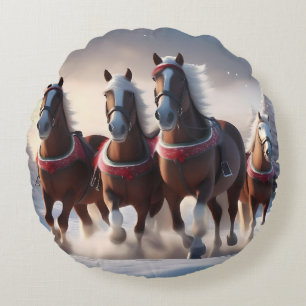 Galloping durch den Schnee: Die magischen Pferde d Rundes Kissen