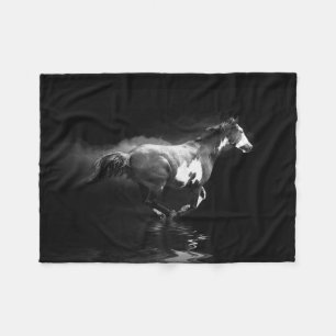 Galloping Pinto Pferd und Rauch Fleecedecke