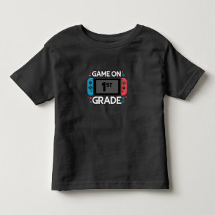 Game On 1. Klasse Zurück zur Schule Lustiger Gamer Kleinkind T-shirt