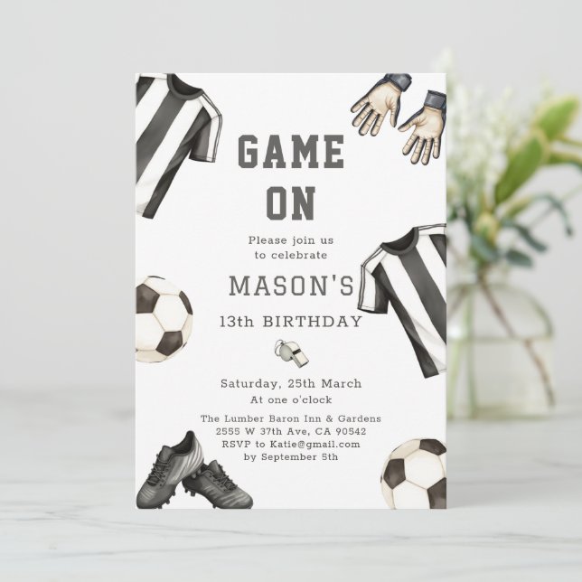 Game One football Sports Theme Soccer Birthday Einladung (Stehend Vorderseite)