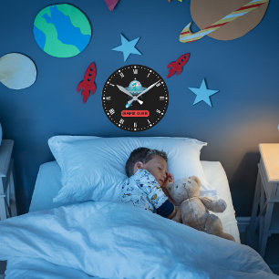 'Game Over' Alien Flying UFO-Raumschiff, Pixel Art Runde Wanduhr
