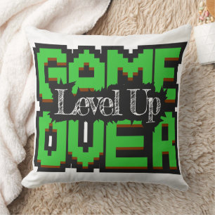 Game Over, Level Up: Pixelige Retro-Spielwelt Kissen