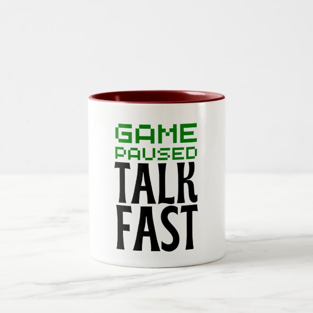 Game Pause Talk Fast - Funny Gamer Zweifarbige Tasse (Mittel)
