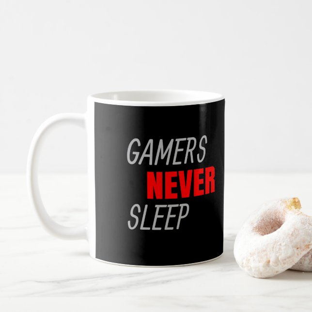 Gamer schlafen nie ein Geschenk für Videospiele Kaffeetasse (Mit Donut)