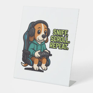 Gaming Beagle Cartoon Hoodie Gamer Dog Design Sockelschild
