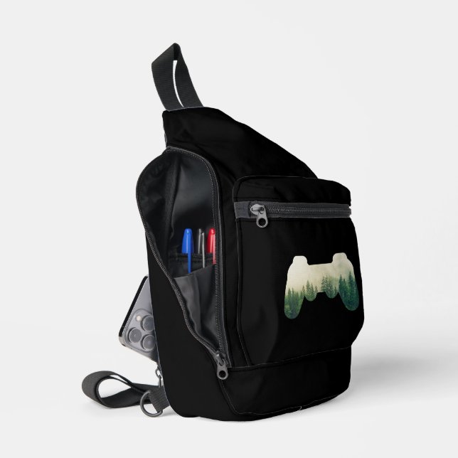 Gaming-Controller und Waldschutz Crossbody Bag (Offen)