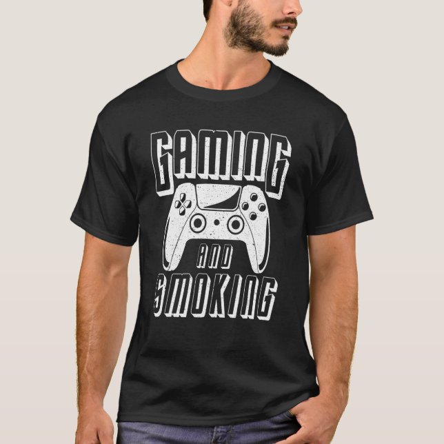 Gaming- und Rauchen-Videospielcontroller T-Shirt (Vorderseite)