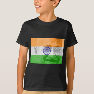Gandhi auf indischer Flagge T-Shirt