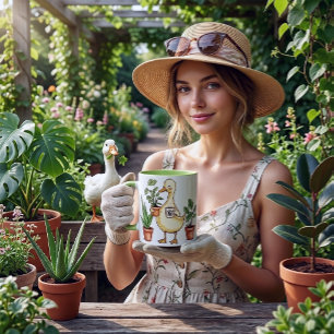 Gänse-Gartenbau-Tasse - Angetrieben von Pflanzen & Zweifarbige Tasse