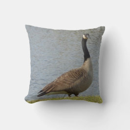 Gänse nach Kehlkopf Kissen